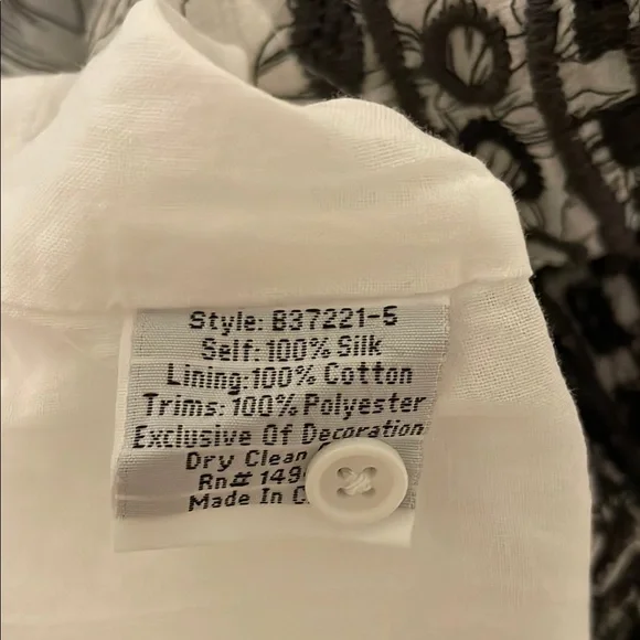 Biya Johnny Was Kanchan Dress, white and black silk, lined, NWT, pockets - Picture 5 of 11